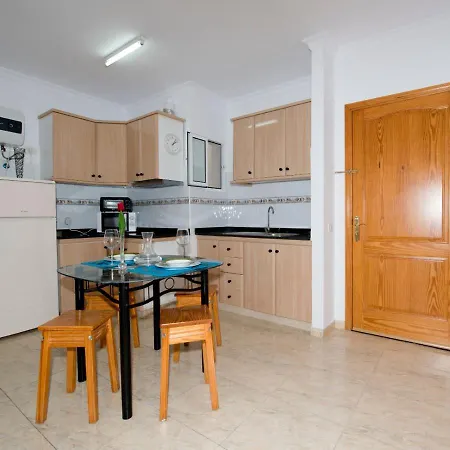 Three Bedroom In Playa De Arinaga *